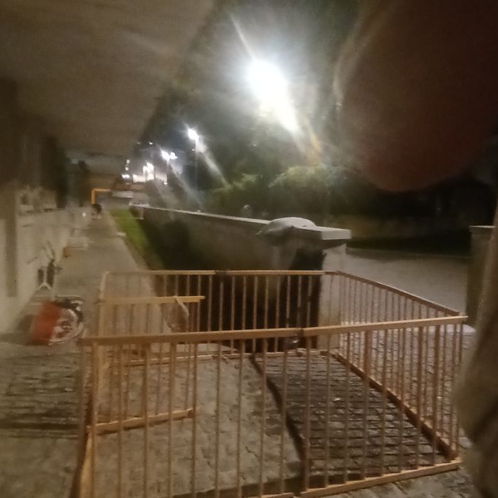 Cerca madeira criança brincar
