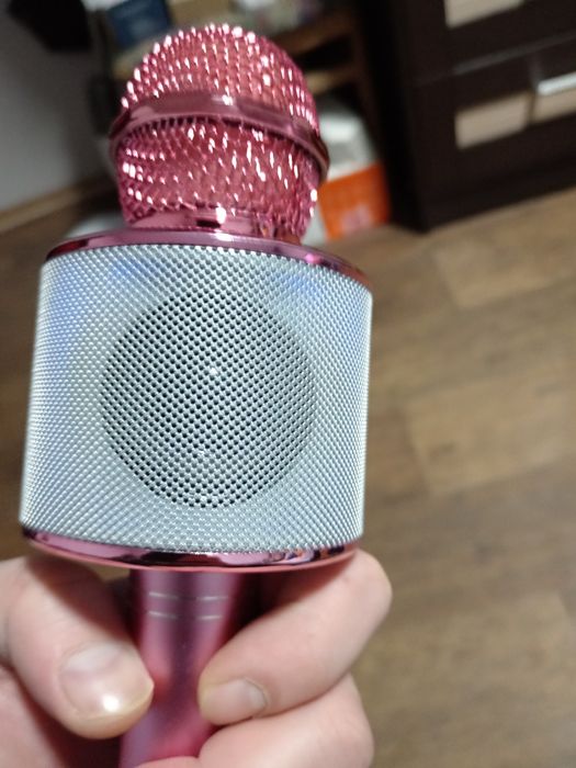Караоке микрофон с блютуз колонкой