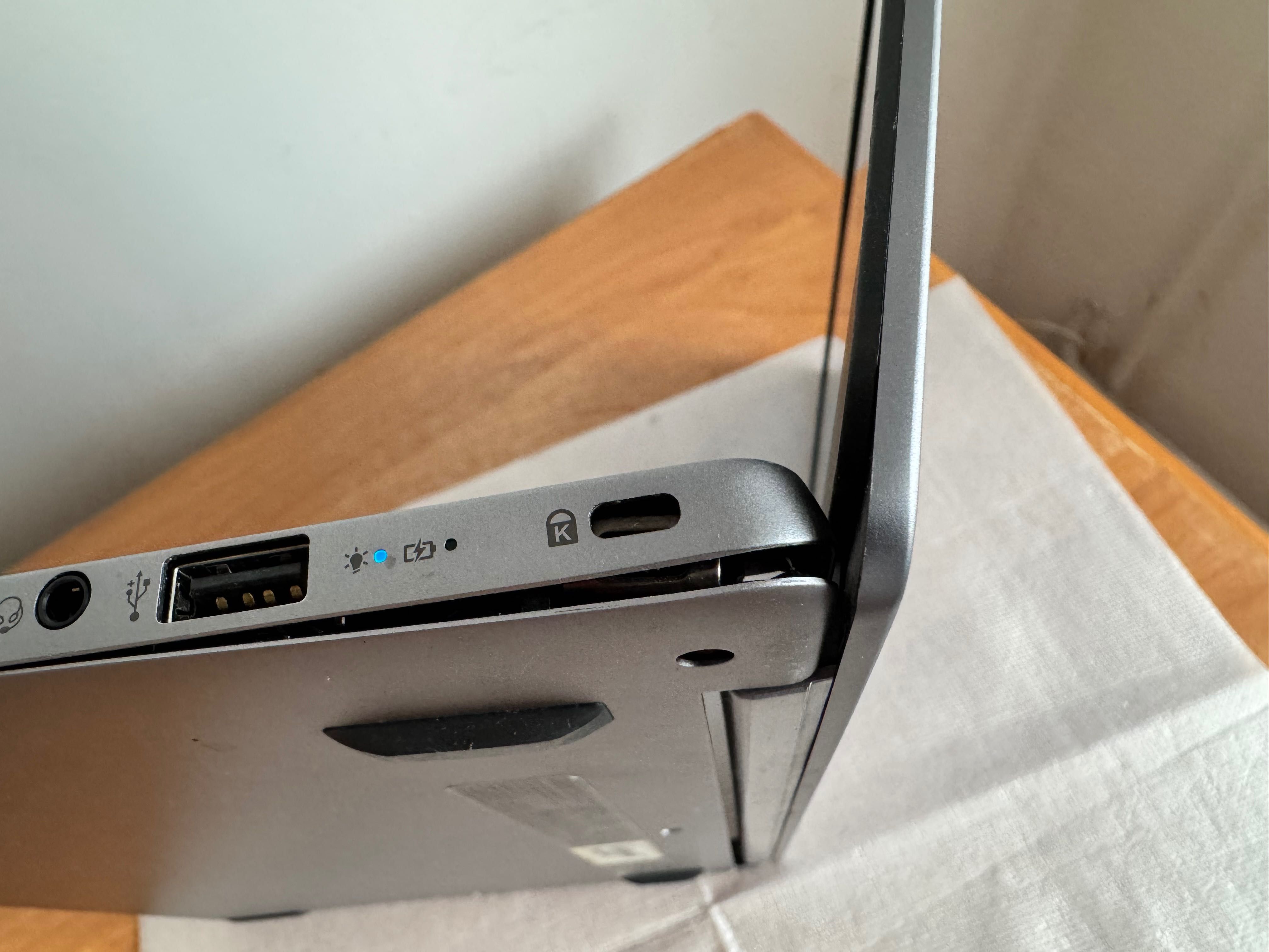 Laptop Acer Swift 1 ekran 14”