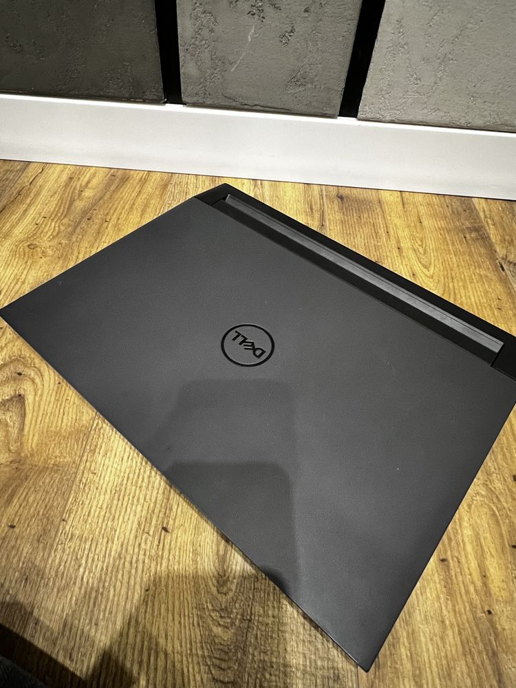 Laptop gamingowy Dell G15 5520 i7