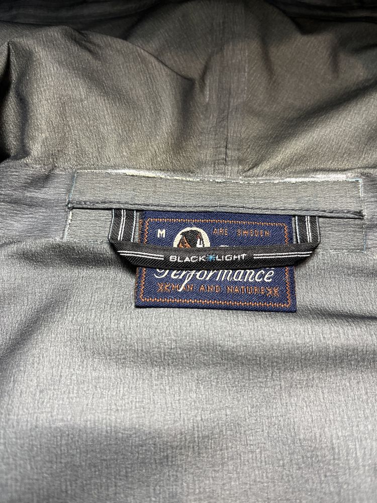 Вітровка Peak Performance black light gore tex pro shell