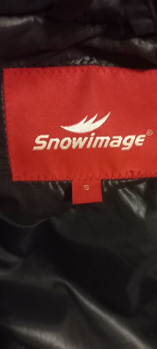 Пуховик зимовий у гарному стані