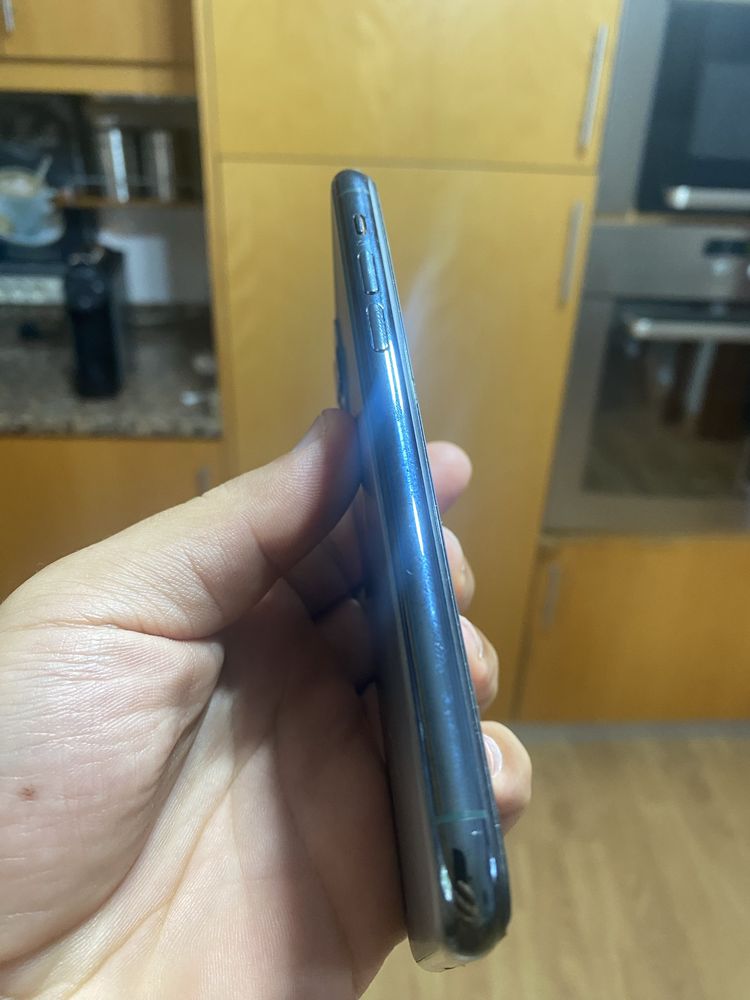 Iphone 11 pro green