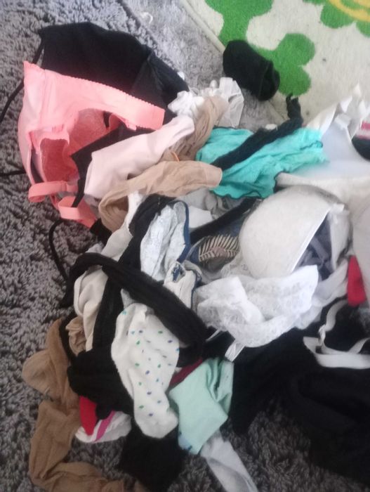 Zestaw damskiej bielizny majtki rajstopy