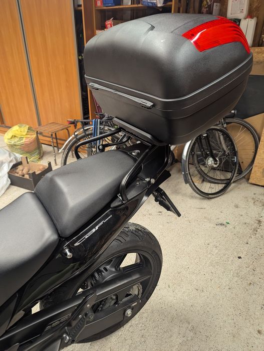 Sprzedam kufer awina 48 stelaż pod kufer honda cbf 1000