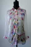Camisa com mangas  transparentes