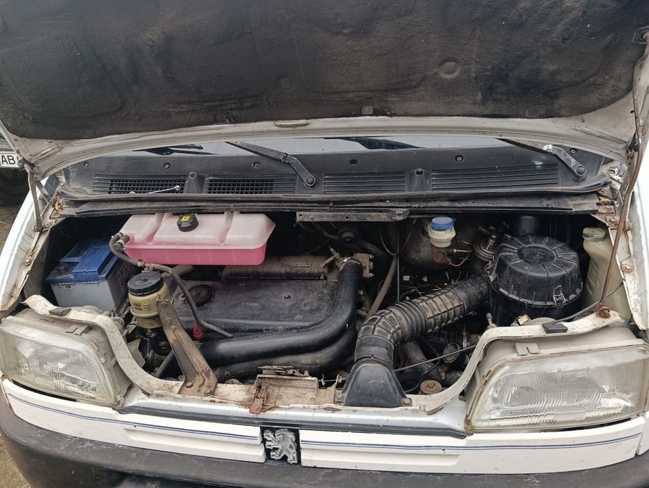 Продам бус. Пежо боксер.2.5 тд. 1996рік 2300 торг.