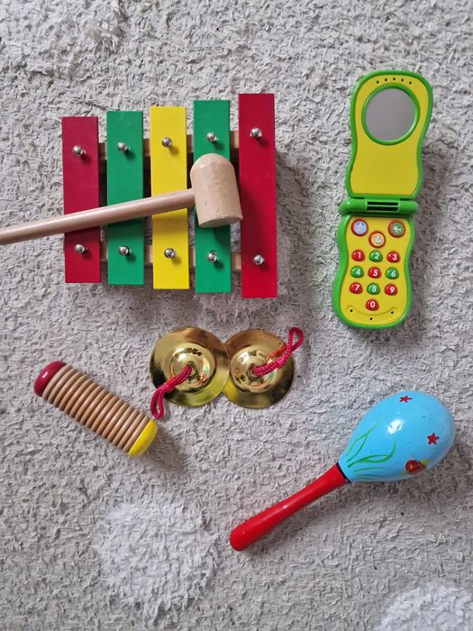 Zestaw instrumentów do grania dla dziecka