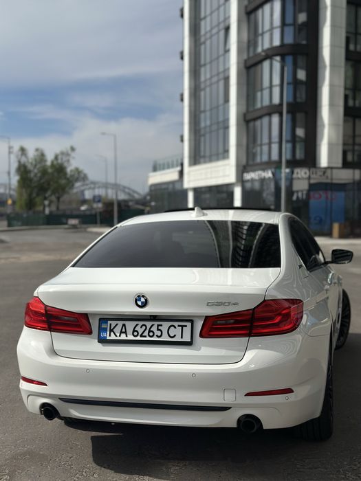 Продам BMW G30 530e 2018