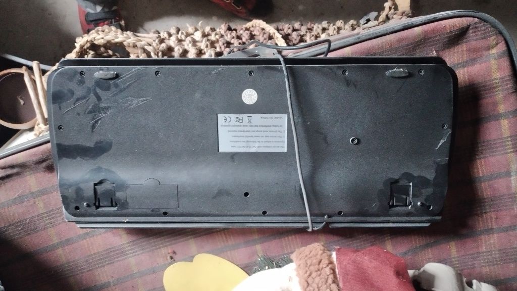 Vendo esta torre de computador fixo!!! 5€ para despachar c/urgência!!!