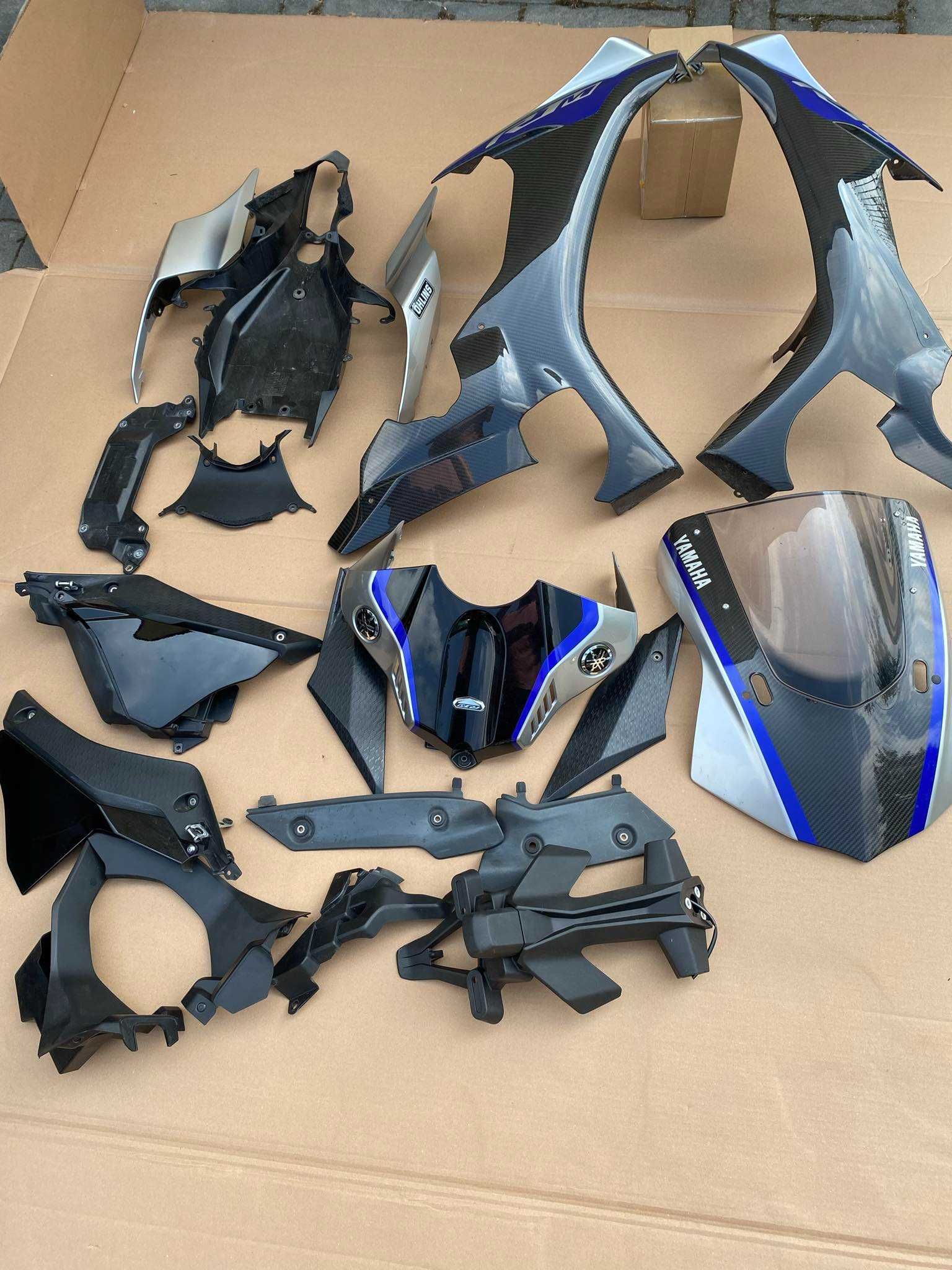 YAMAHA R1 RN32 R1M 2015 owiewki 2016 lampa set siedzenie lusterko 2018