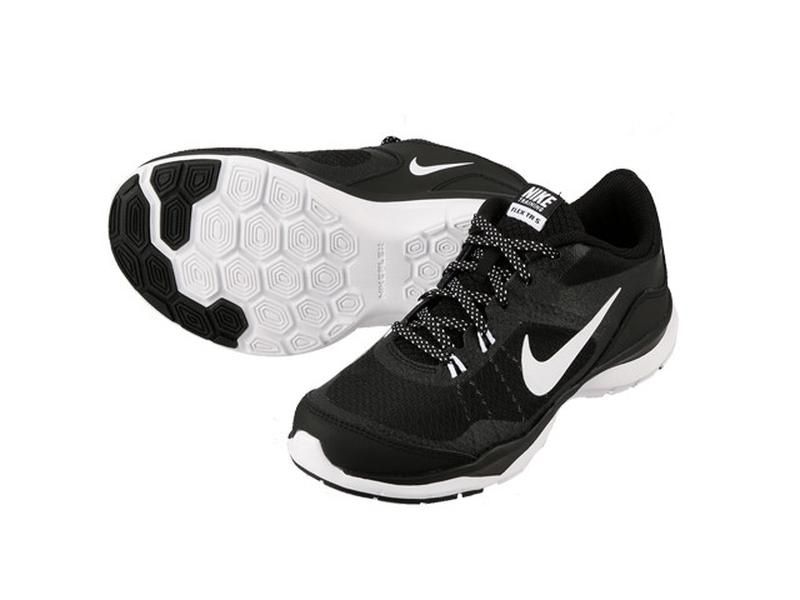 Легкі зручні кросівки Nike Flex