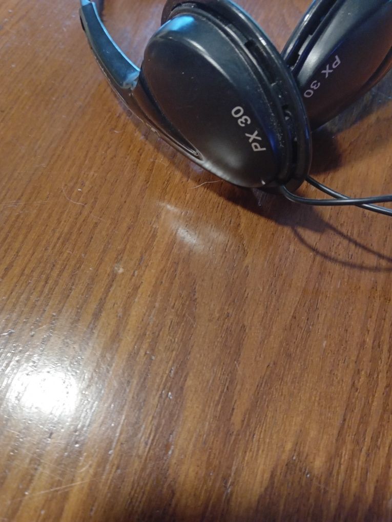 Auscultadores como novos da marca Sennheiser PX30