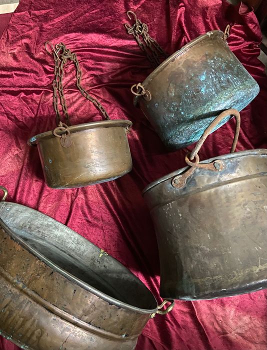 Peças antigas metal ferro, estanho, cobre, bronze e latão decoração
