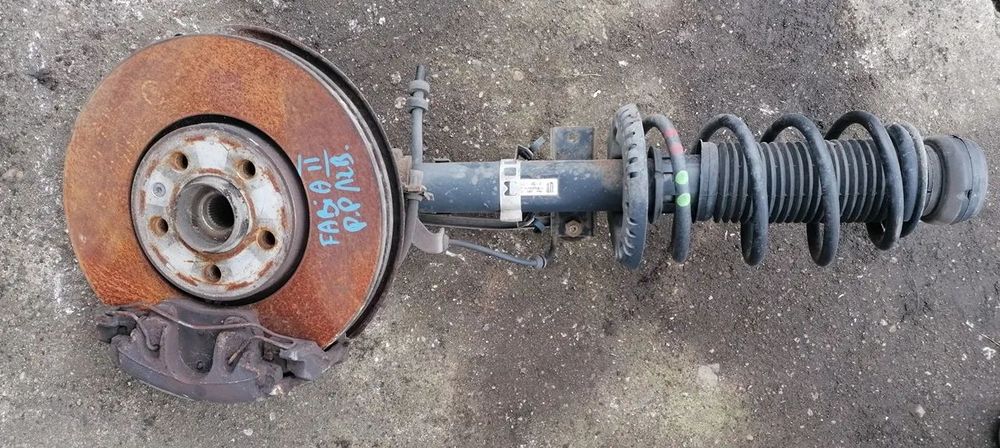 SKODA FABIA II 13r 1.2 TSI MCPERSON PRAWY PRZÓD ZWROTNICA 6Q0413031BL