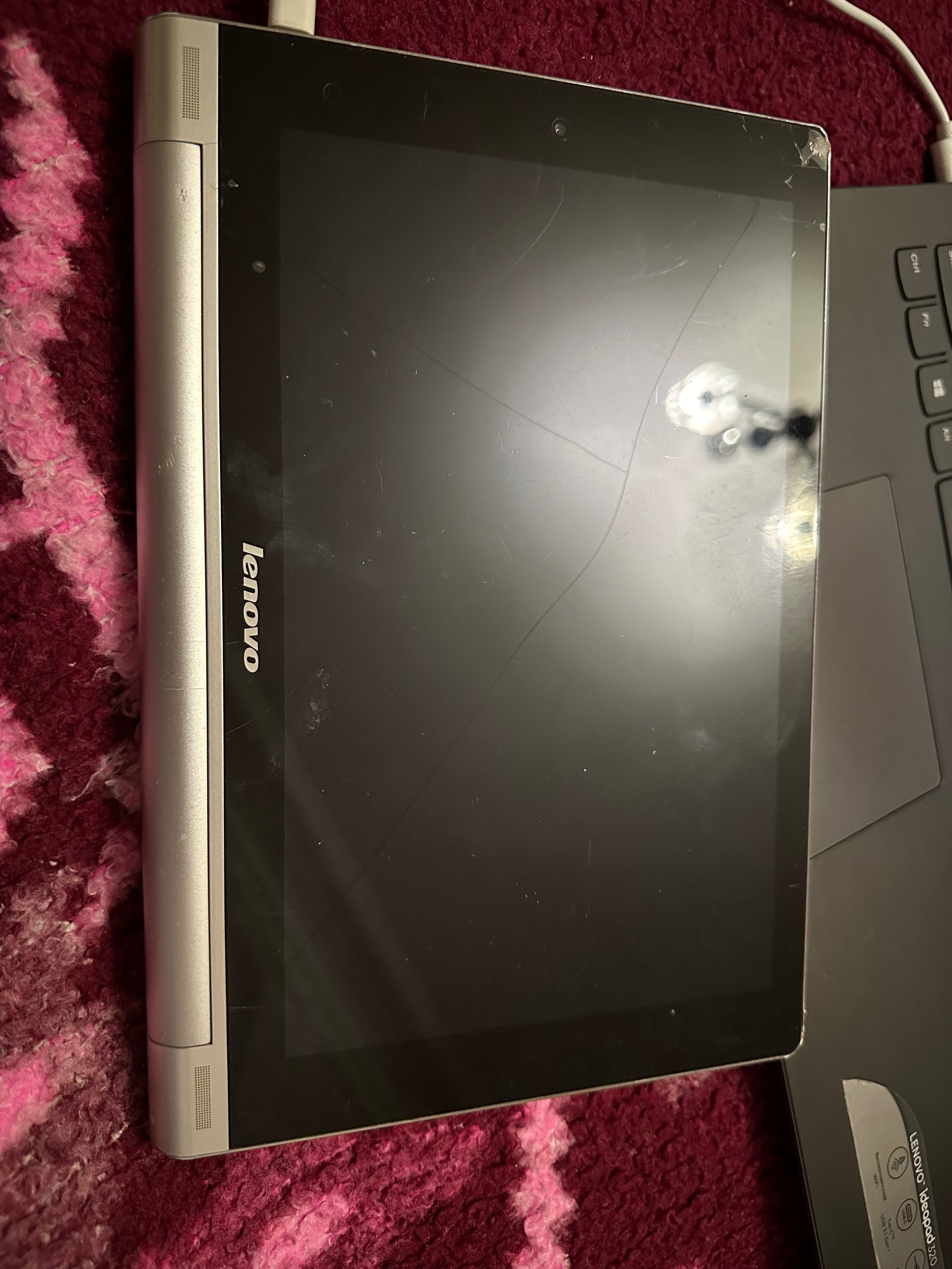 Продам планшет Lenovo 60047