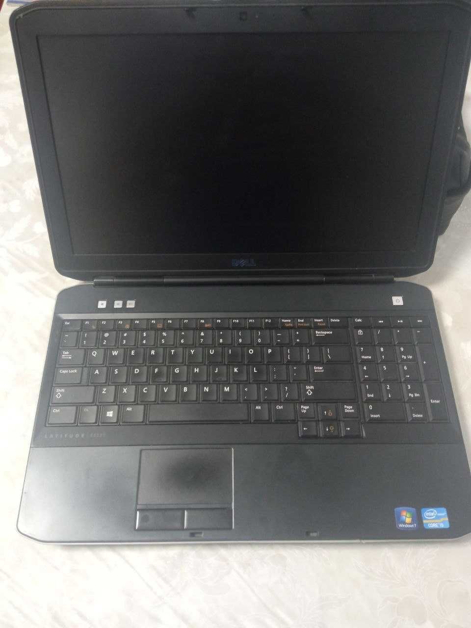 Dell Latitude E5530 15,6"/i5/6 RAM/120 SSD/Intel HD + сумка!