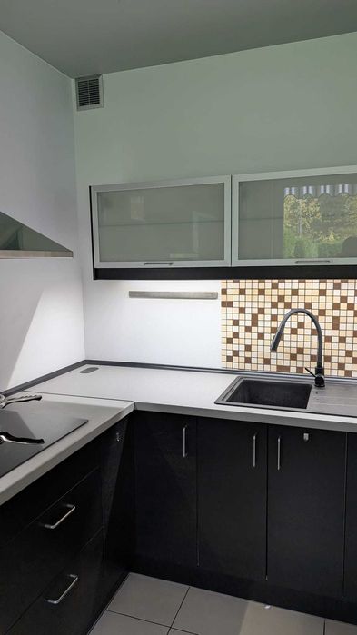 Kuchnia na wymiar IKEA (BLUM, kształt L, 3,5m x 3,1m)