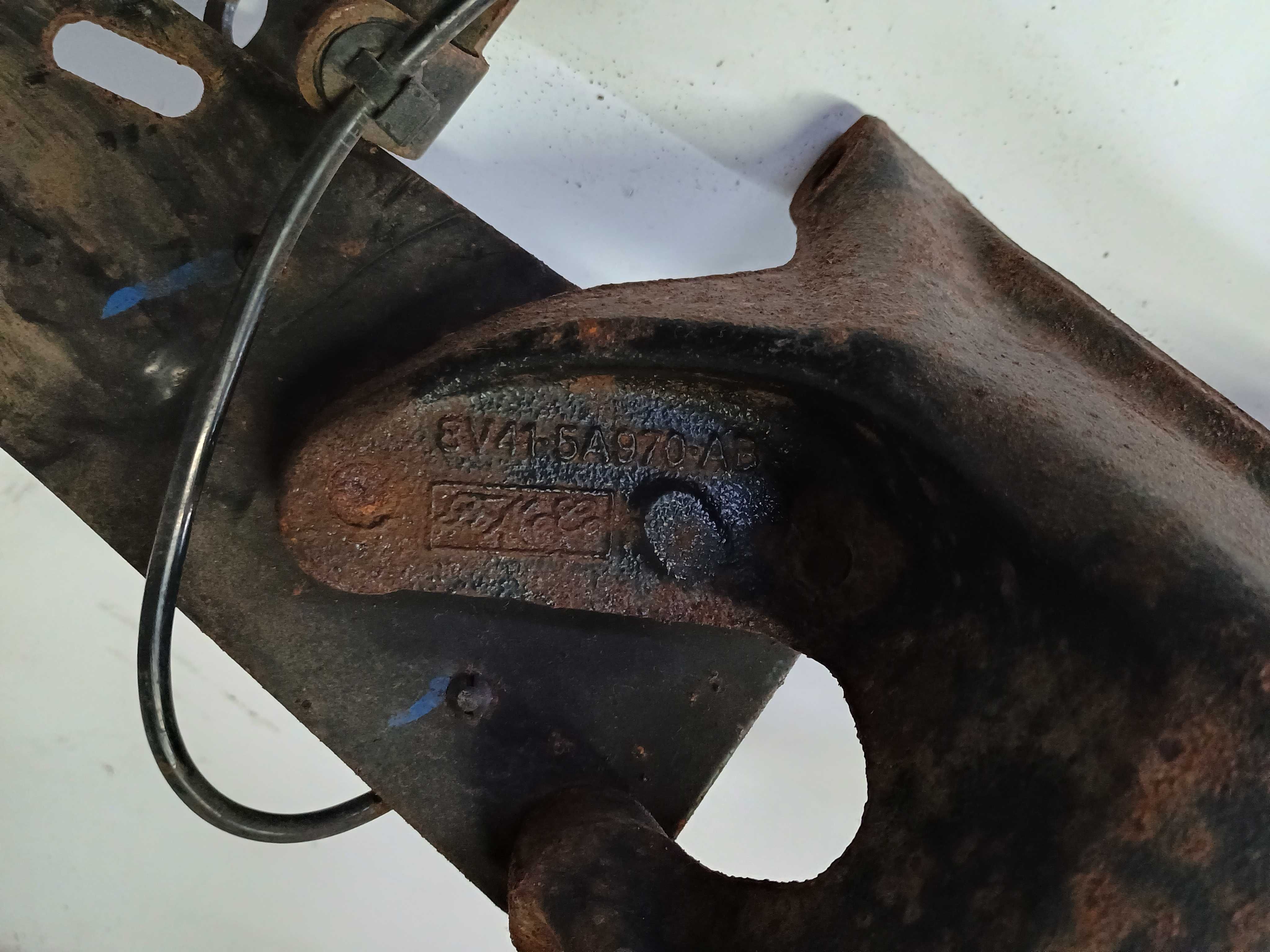 Wahacz wzdłużny prawy tył FORD Kuga MK1