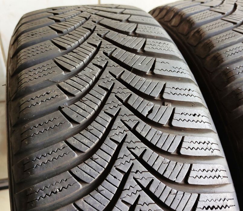 2x 185/60R15 Hankook Winter I'Cept RS2 W452 84T 6,12mm