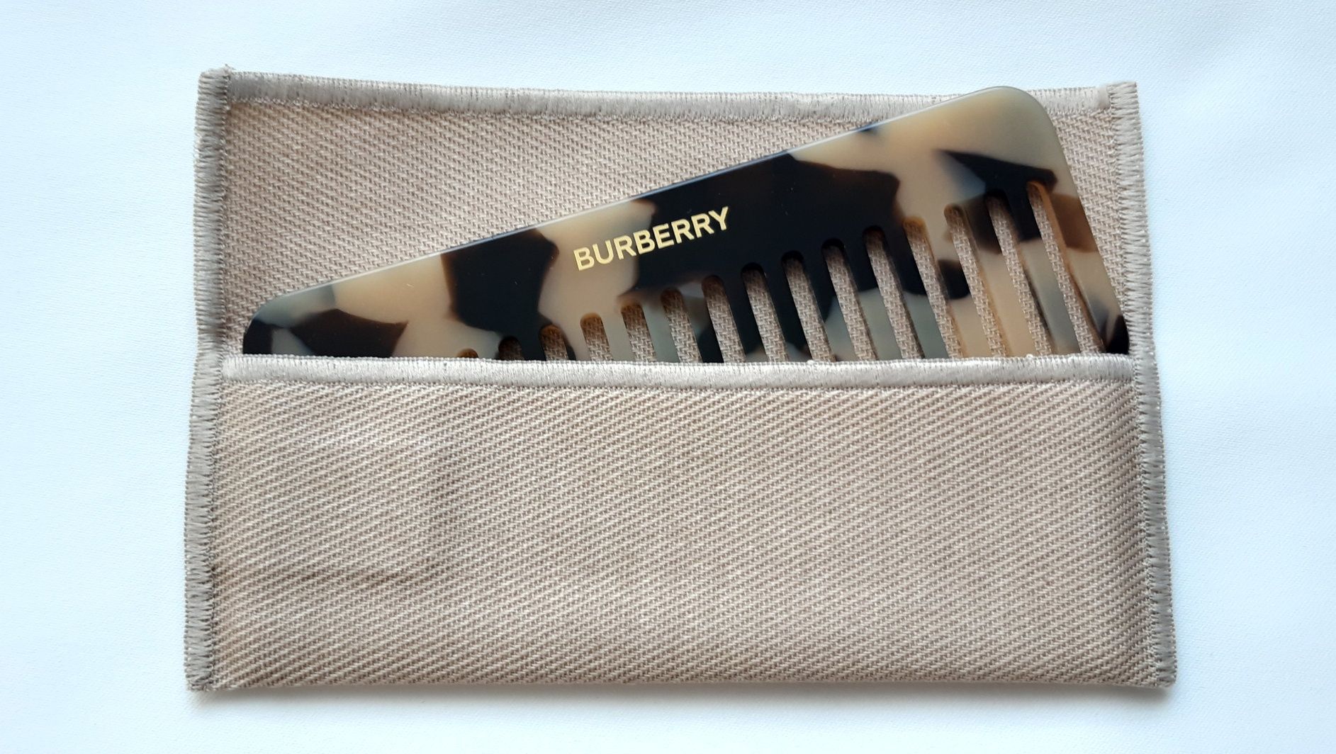 Burberry elegancki grzebień w etui