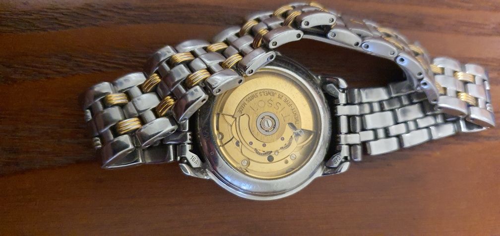 Продам швейцарские оригинальные часы Tissot