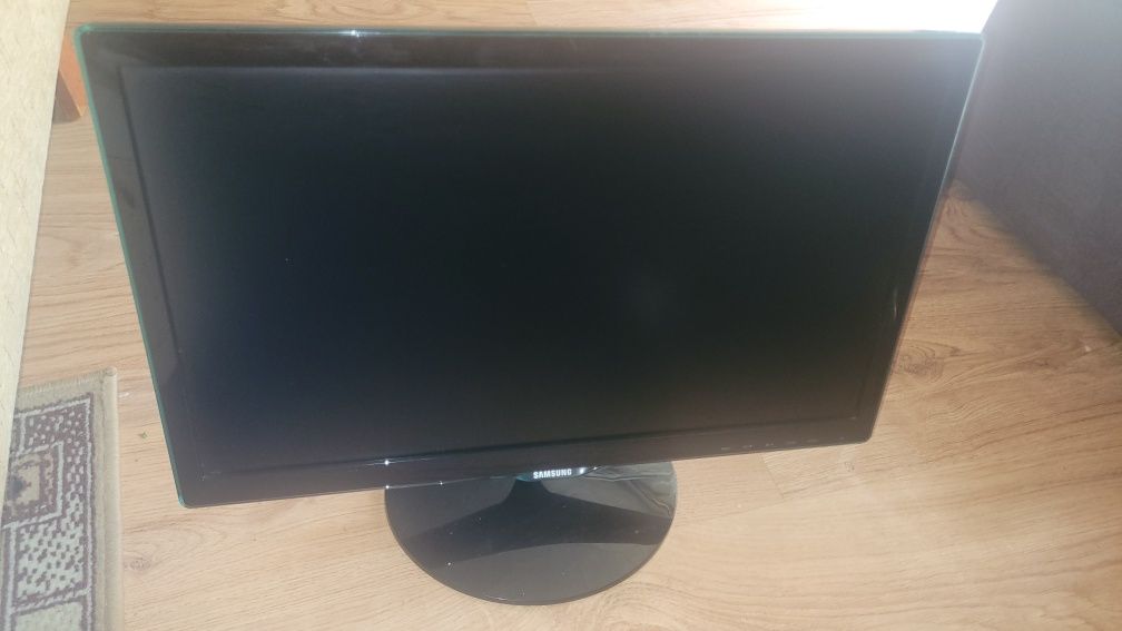 Monitor LED Samsung S22D390Q HDMI 1920x1080 FHD super stan!