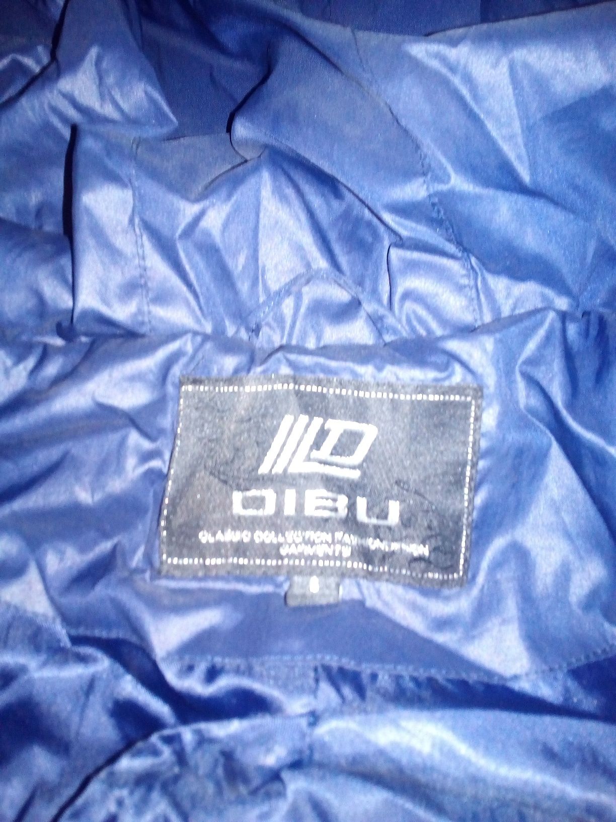 Продаю ЗИМОВУ куртку DIBU розмір S, темно-синя.