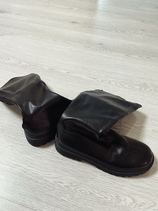 Чобітки жіночі, абсолютно нові. Стильне доповнення осінніх образів