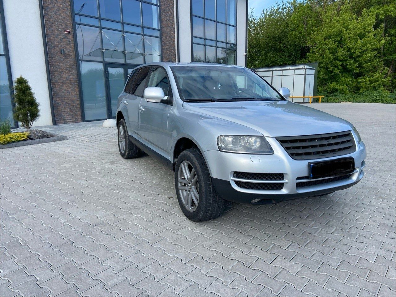 Продам Авто для ЗСУ.Volkswagen Touareg 2005р
Двигун 3.0 тді