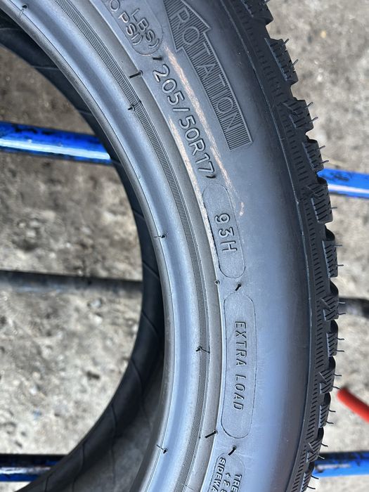 205/50/17 R17 Michelin Alpin5 зима 4 шт