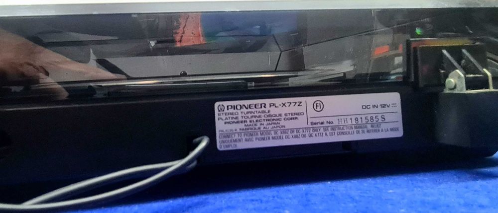 Gira-discos estéreo Pioneer PL-X77Z