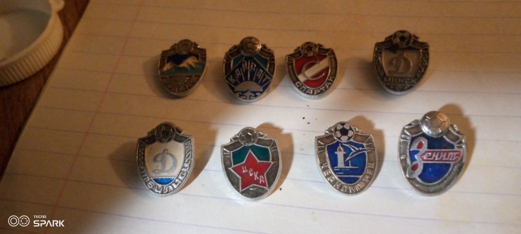 Значки футбольних команд СССР