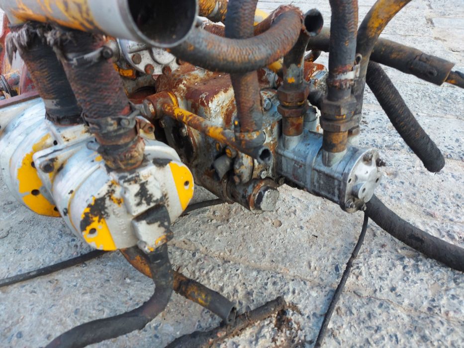 Pompa hydromatik jazdy spv pompy  unk ładowarka kombajn łącznik pompy