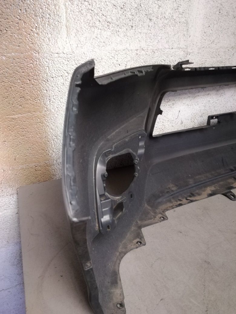 Vendo Para-choque de frente Toyota HiLux ano 2015 /18