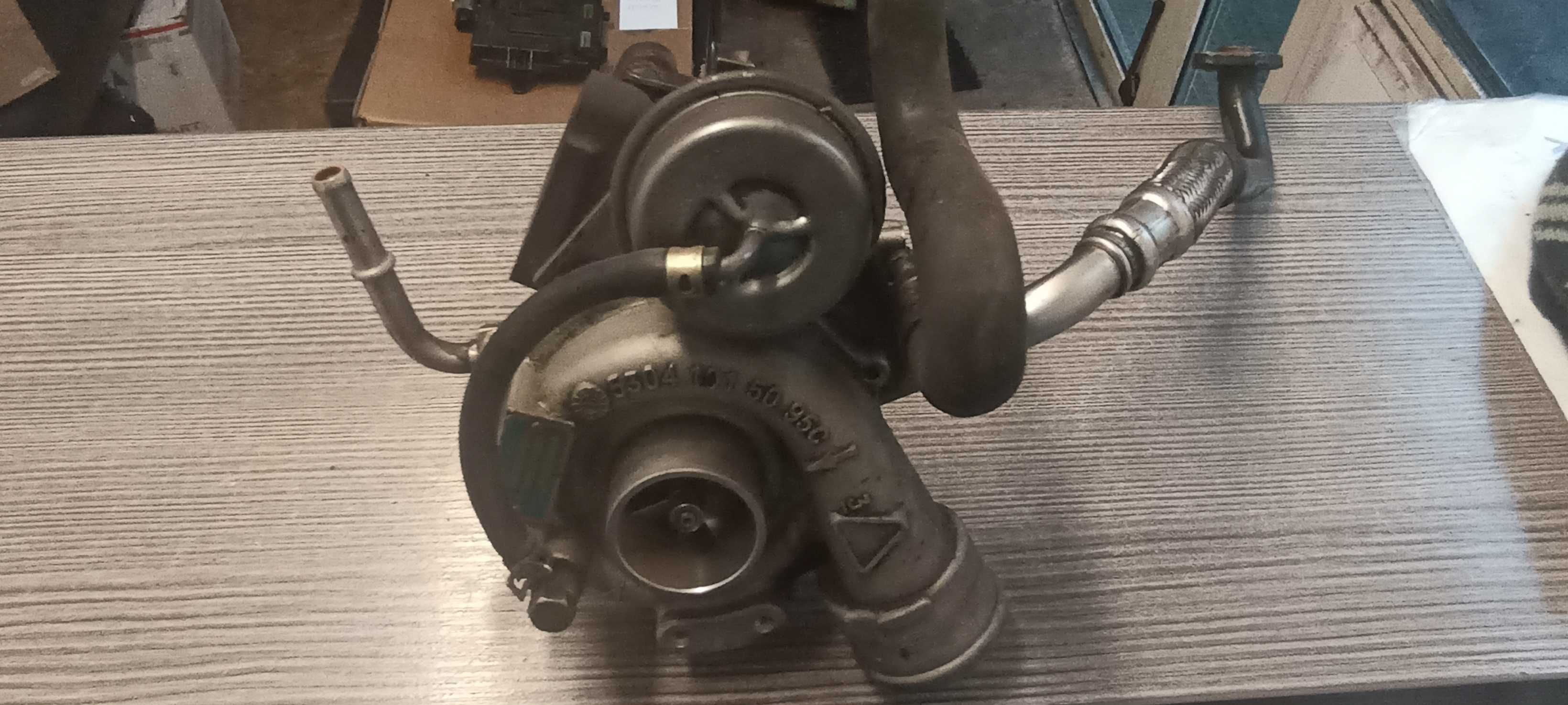 VW AUDI turbosprężarka K04 turbo 1.8