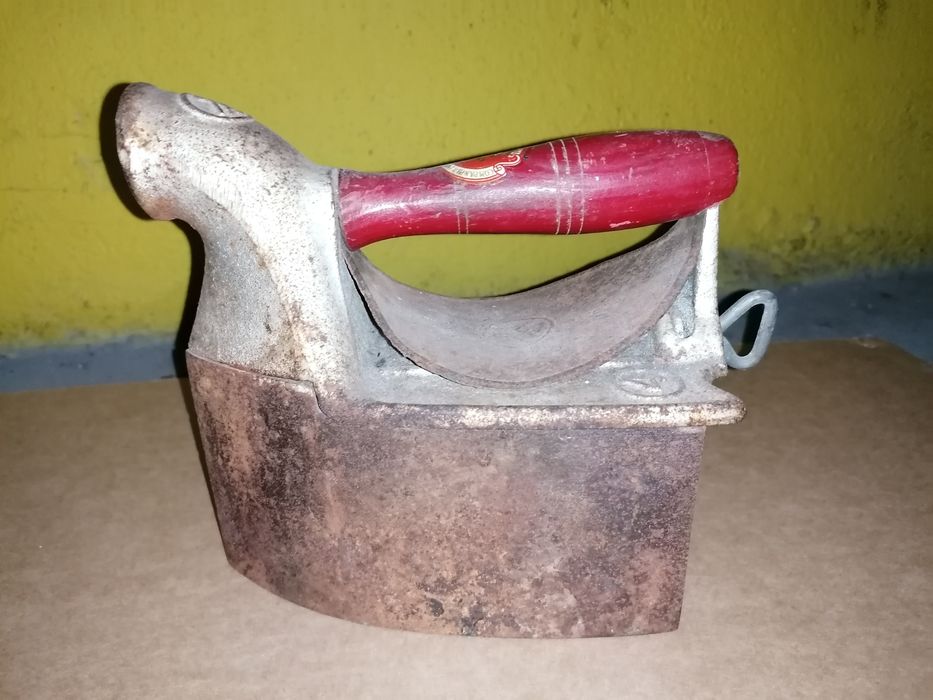 Ferro de engomar vintage