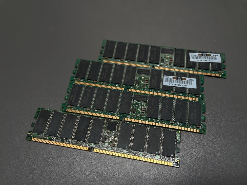 Серверна оперативна память Samsung 512MB DDR