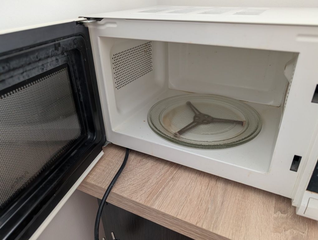 Sprawna mikrofalówka AMICA