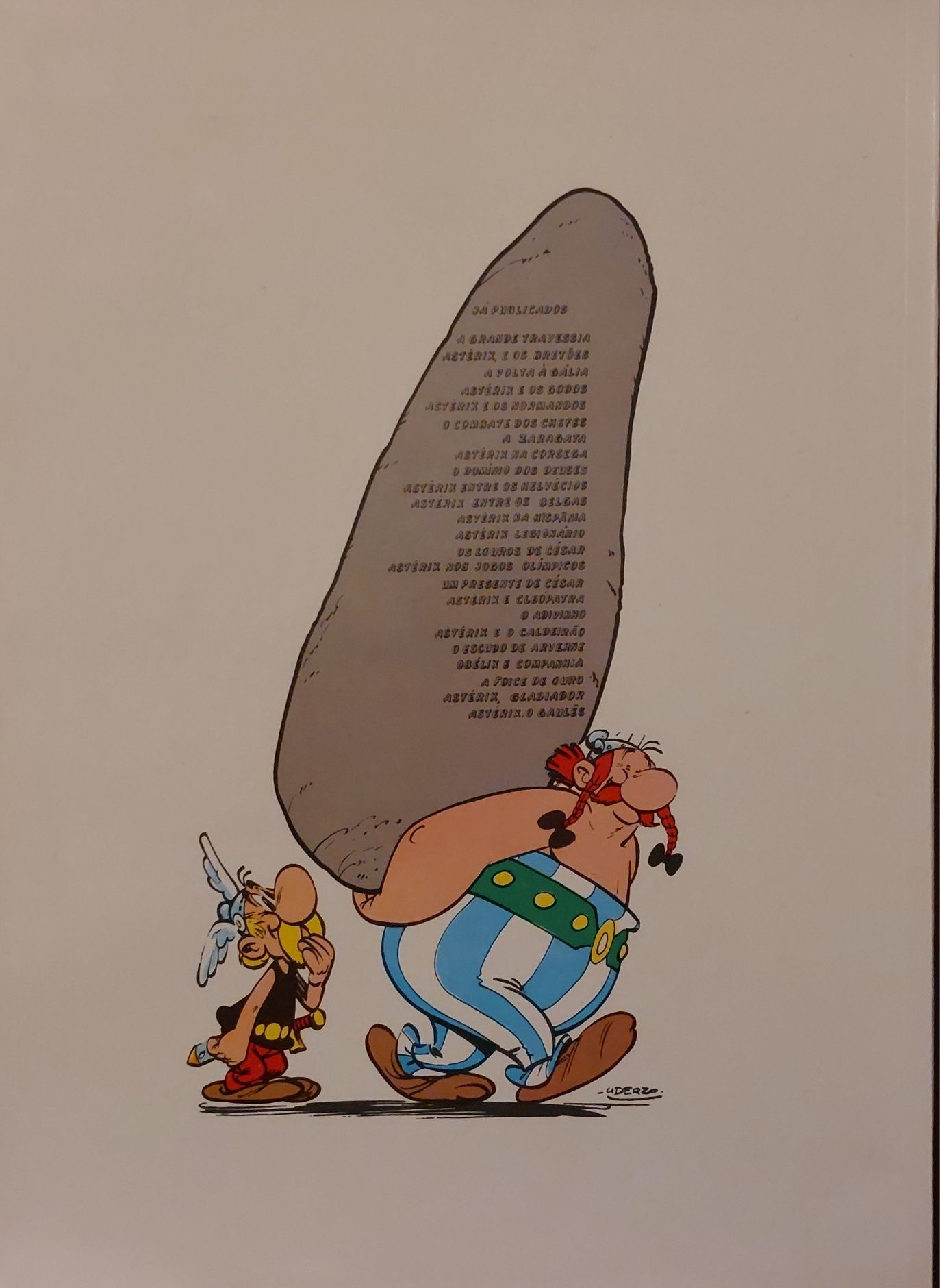 Livro "Uma Aventura de ASTÉRIX o Gaulês e os Bretoes"