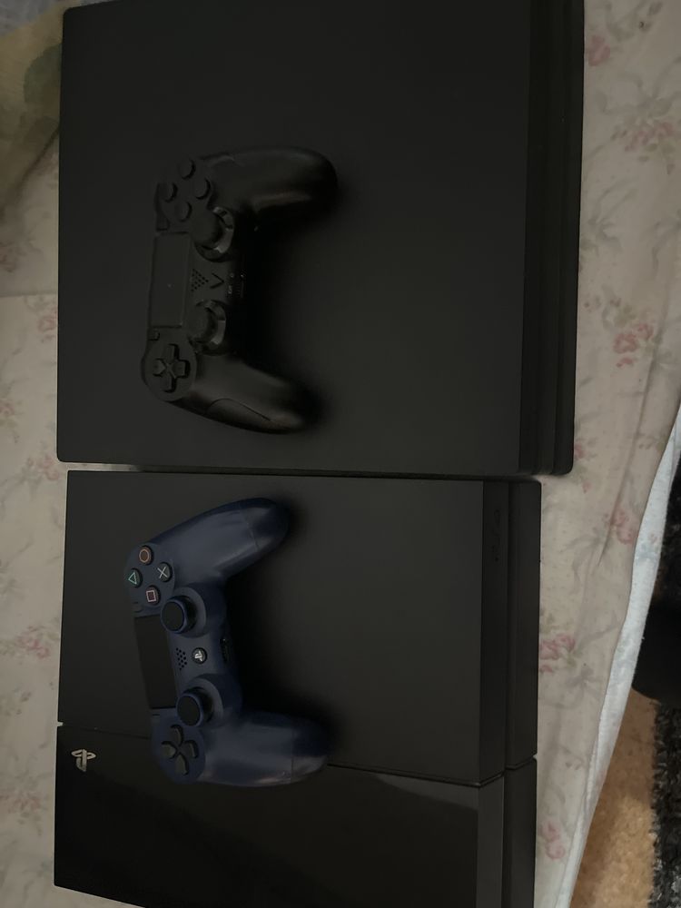2 ps4 uma slim outra pro