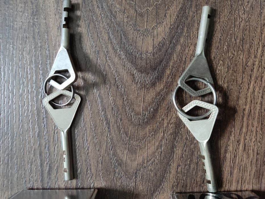 Продаю б.у замок для  ДЕПОЗИТНЫХ ЯЧЕЕК ABLOY