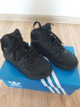 Buty chłopięce Adidas Hoops 30