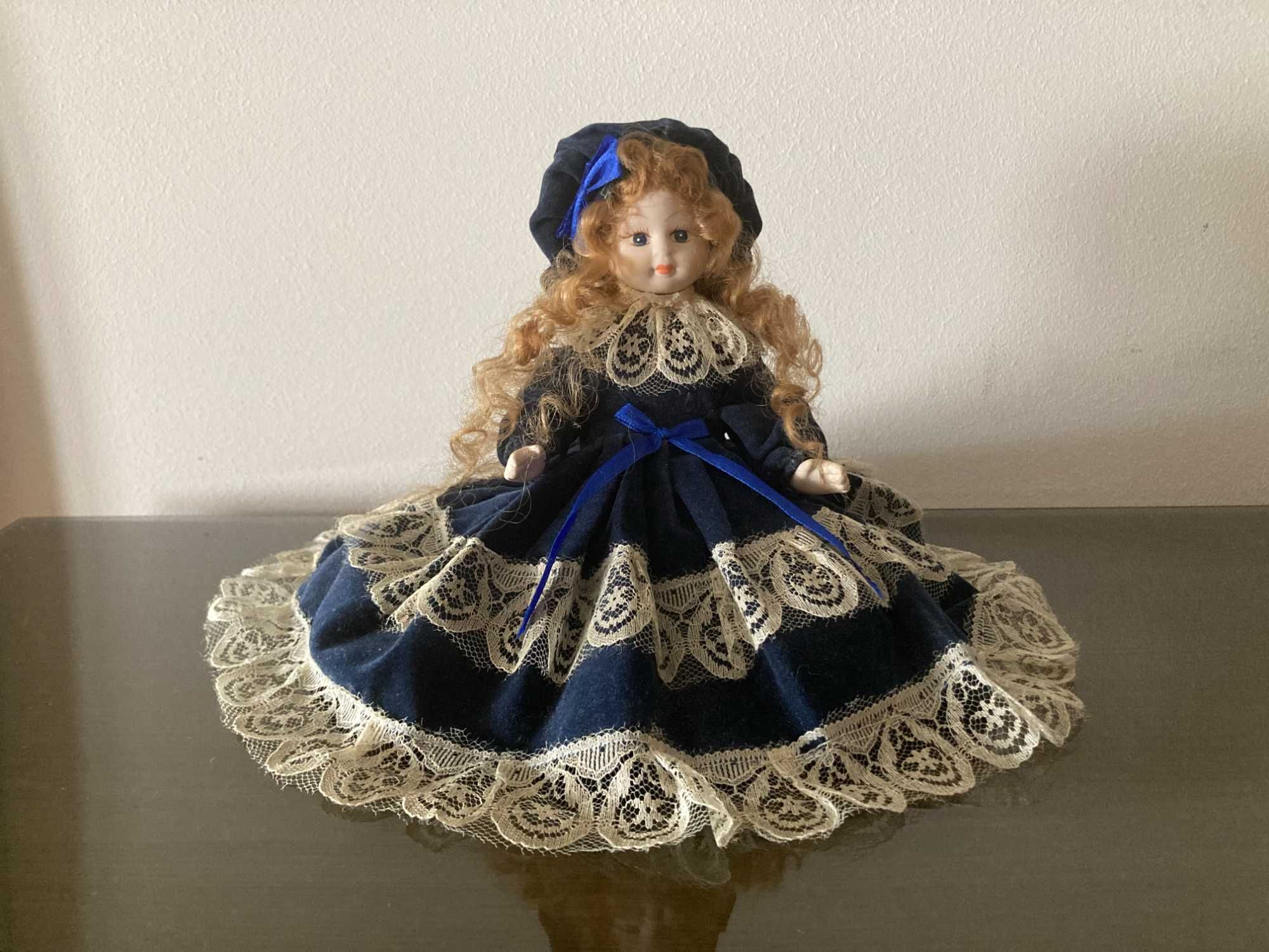 Boneca de porcelana