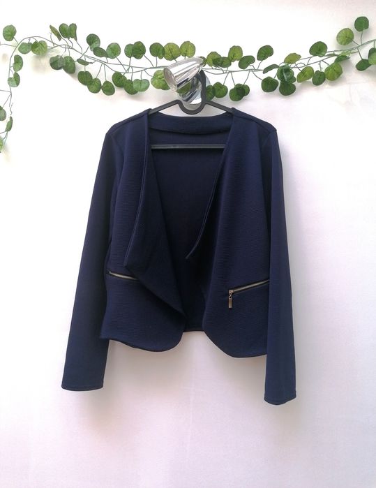 Casaco Curto Azul Marinho