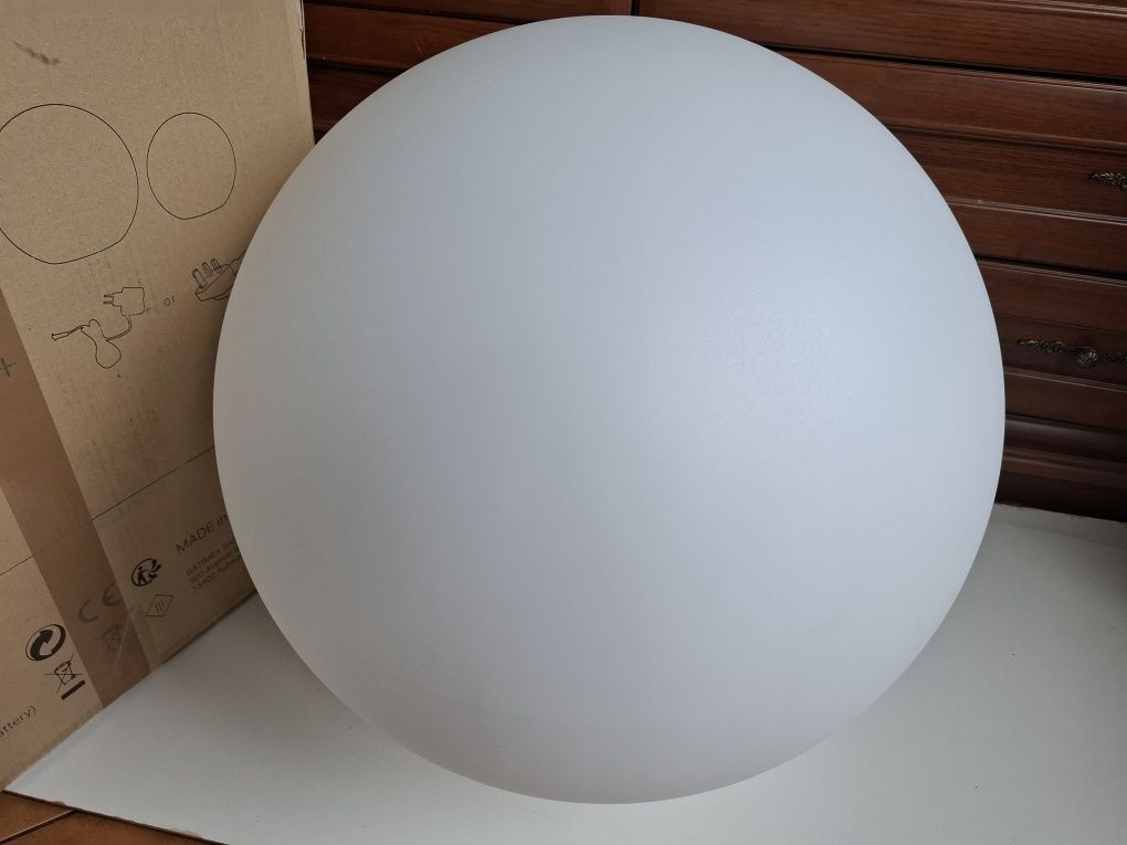 Kula / lampa ogrodowa Lumisky Bobby C60 ze zmianą koloru