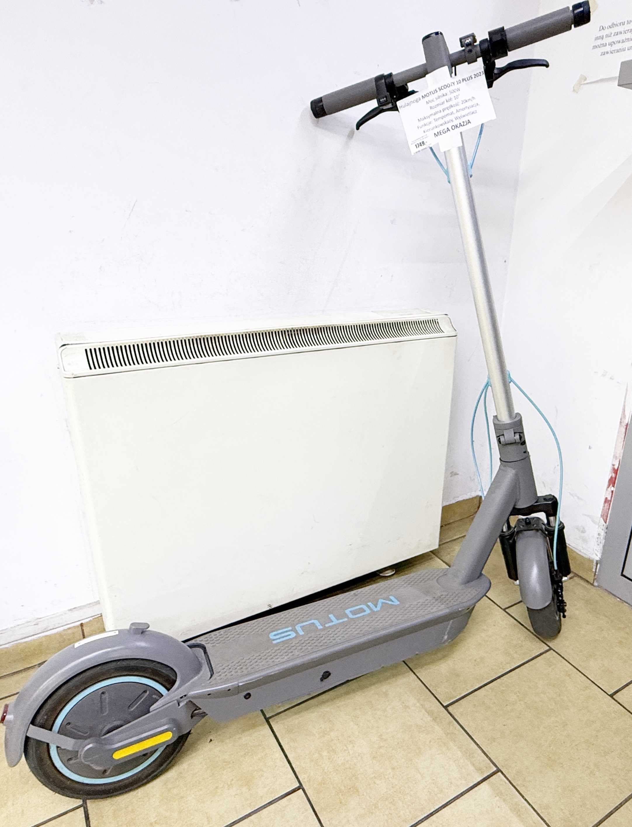 Hulajnoga Motus Scooty 10 PLUS 2023 + Ładowarka + Akcesoria