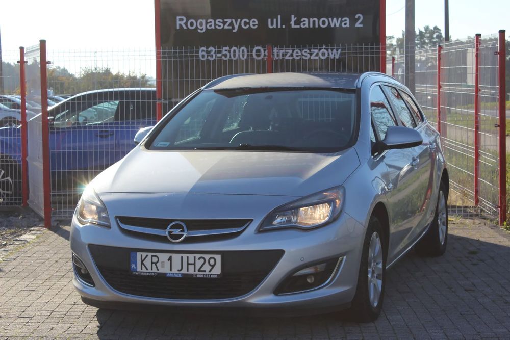 Opel Astra 1.7 CDTi 110KM - Climatronic - Podgrzewane fotele - Multifunkcja - BDB