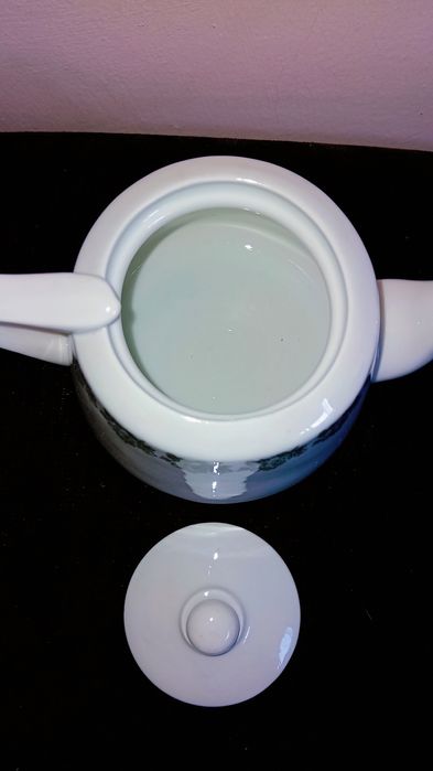 Porcelanowy Imbryk