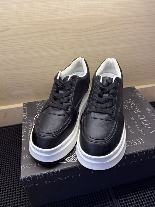 Кросівки на платформі Vito Rossi